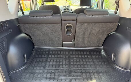 Toyota RAV4, 2011 год, 1 800 000 рублей, 4 фотография