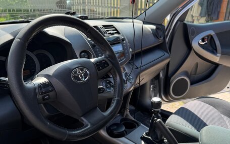 Toyota RAV4, 2011 год, 1 800 000 рублей, 10 фотография