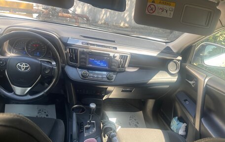Toyota RAV4, 2014 год, 2 050 000 рублей, 8 фотография
