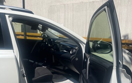 Toyota RAV4, 2014 год, 2 050 000 рублей, 12 фотография