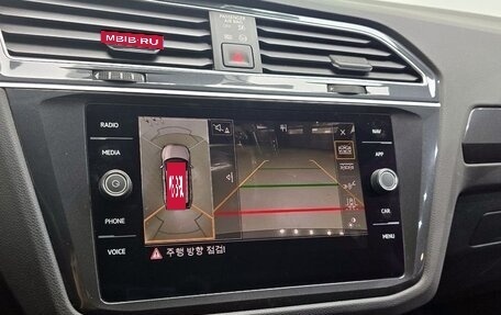 Volkswagen Tiguan II, 2020 год, 2 198 000 рублей, 15 фотография