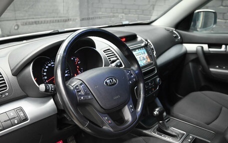 KIA Sorento II рестайлинг, 2014 год, 1 990 000 рублей, 18 фотография