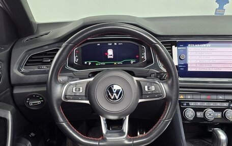 Volkswagen T-Roc I, 2021 год, 2 000 000 рублей, 10 фотография