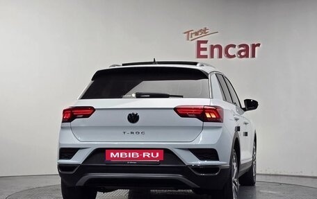 Volkswagen T-Roc I, 2021 год, 2 000 000 рублей, 4 фотография