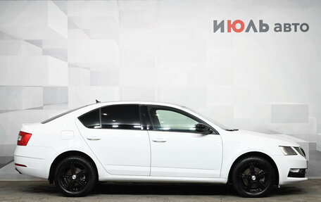 Skoda Octavia, 2017 год, 1 950 000 рублей, 10 фотография