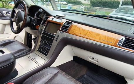 Cadillac Escalade III, 2013 год, 2 300 000 рублей, 14 фотография