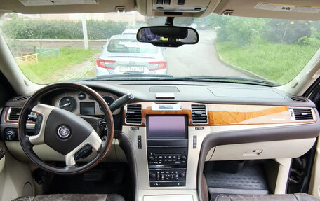 Cadillac Escalade III, 2013 год, 2 300 000 рублей, 12 фотография