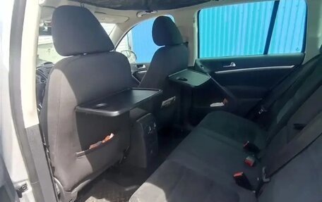 Volkswagen Tiguan I, 2012 год, 980 000 рублей, 2 фотография