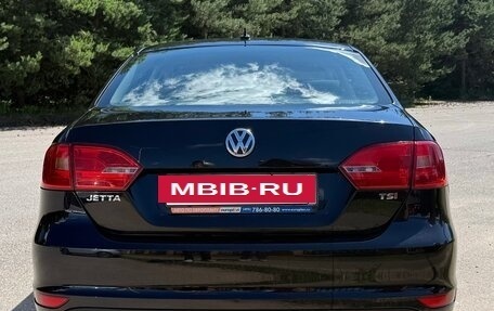 Volkswagen Jetta VI, 2013 год, 1 030 000 рублей, 4 фотография