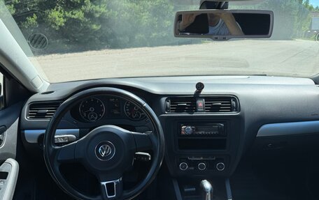 Volkswagen Jetta VI, 2013 год, 1 030 000 рублей, 10 фотография