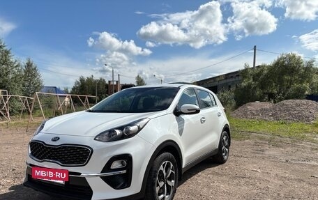 KIA Sportage IV рестайлинг, 2019 год, 1 950 000 рублей, 2 фотография