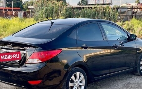 Hyundai Solaris II рестайлинг, 2012 год, 1 030 000 рублей, 4 фотография