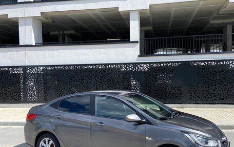 Hyundai Solaris II рестайлинг, 2012 год, 750 000 рублей, 10 фотография
