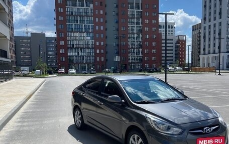 Hyundai Solaris II рестайлинг, 2012 год, 750 000 рублей, 5 фотография