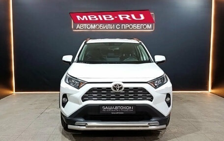 Toyota RAV4, 2019 год, 2 800 000 рублей, 2 фотография