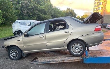 Fiat Albea I рестайлинг, 2010 год, 80 000 рублей, 4 фотография