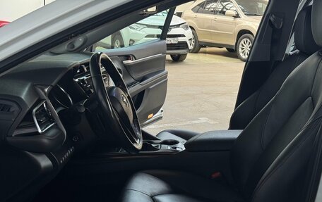 Toyota Camry, 2021 год, 3 249 000 рублей, 5 фотография