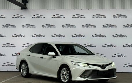Toyota Camry, 2021 год, 3 249 000 рублей, 2 фотография