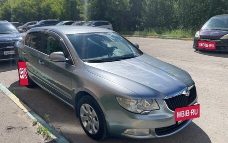 Skoda Superb III рестайлинг, 2012 год, 1 299 000 рублей, 2 фотография