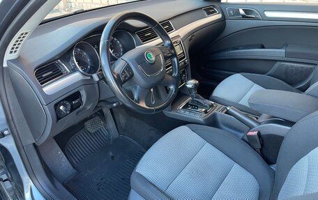 Skoda Superb III рестайлинг, 2012 год, 1 299 000 рублей, 10 фотография