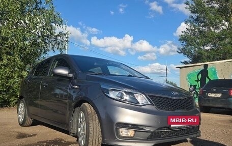 KIA Rio III рестайлинг, 2017 год, 1 050 000 рублей, 2 фотография