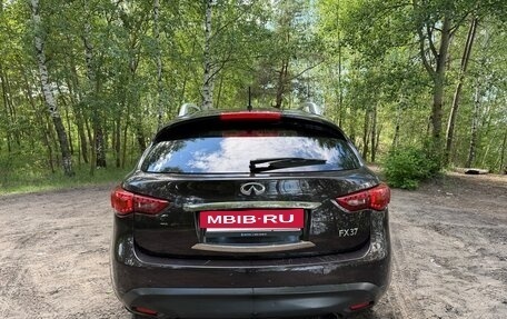 Infiniti FX II, 2012 год, 2 100 000 рублей, 6 фотография