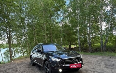 Infiniti FX II, 2012 год, 2 100 000 рублей, 10 фотография