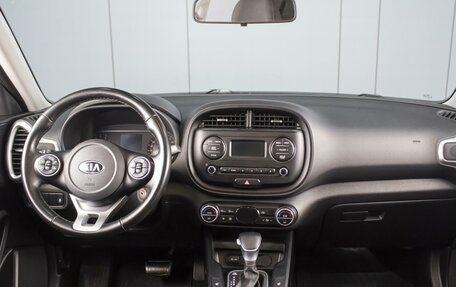 KIA Soul III, 2020 год, 1 850 000 рублей, 10 фотография
