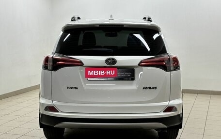 Toyota RAV4, 2017 год, 2 238 000 рублей, 5 фотография