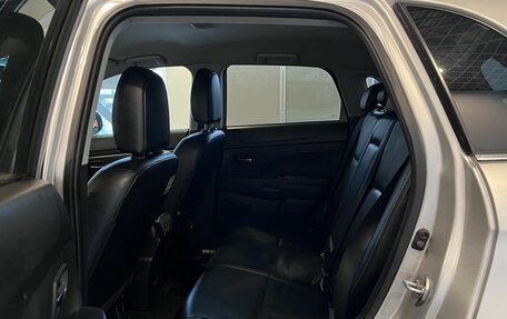 Mitsubishi ASX I рестайлинг, 2013 год, 1 100 000 рублей, 23 фотография