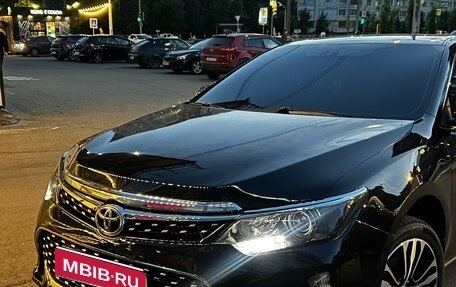 Toyota Camry, 2015 год, 2 200 000 рублей, 1 фотография