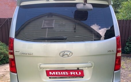 Hyundai Grand Starex Grand Starex I рестайлинг 2, 2010 год, 1 100 000 рублей, 4 фотография