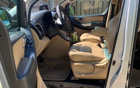 Hyundai Grand Starex Grand Starex I рестайлинг 2, 2010 год, 1 100 000 рублей, 7 фотография