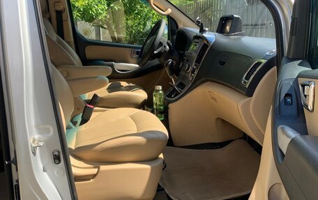 Hyundai Grand Starex Grand Starex I рестайлинг 2, 2010 год, 1 100 000 рублей, 11 фотография