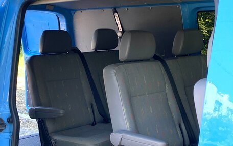 Volkswagen Transporter T5 рестайлинг, 2007 год, 1 020 000 рублей, 12 фотография