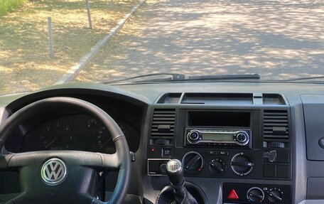 Volkswagen Transporter T5 рестайлинг, 2007 год, 1 020 000 рублей, 16 фотография