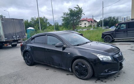 Chevrolet Cruze II, 2011 год, 800 000 рублей, 4 фотография