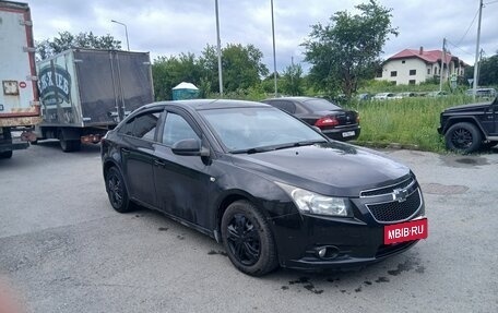 Chevrolet Cruze II, 2011 год, 800 000 рублей, 3 фотография