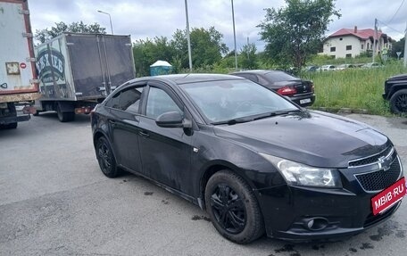 Chevrolet Cruze II, 2011 год, 800 000 рублей, 5 фотография