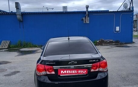 Chevrolet Cruze II, 2011 год, 800 000 рублей, 10 фотография