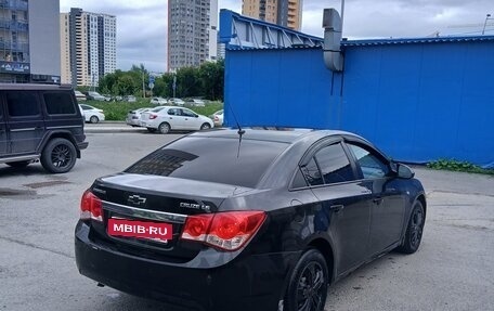 Chevrolet Cruze II, 2011 год, 800 000 рублей, 9 фотография