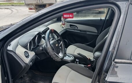 Chevrolet Cruze II, 2011 год, 800 000 рублей, 21 фотография
