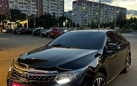 Toyota Camry, 2015 год, 2 200 000 рублей, 2 фотография
