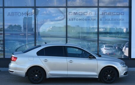 Volkswagen Jetta VI, 2011 год, 850 000 рублей, 4 фотография