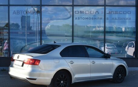 Volkswagen Jetta VI, 2011 год, 850 000 рублей, 5 фотография