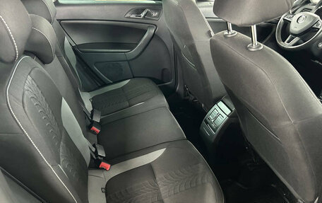 Skoda Yeti I рестайлинг, 2017 год, 1 099 000 рублей, 20 фотография