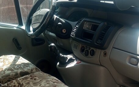 Renault Trafic, 2006 год, 400 000 рублей, 3 фотография