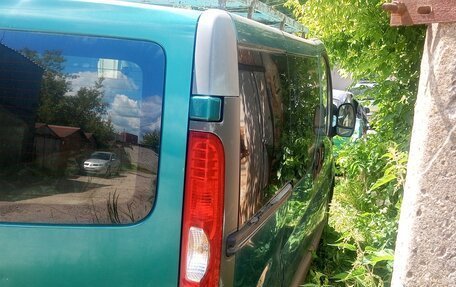 Renault Trafic, 2006 год, 400 000 рублей, 6 фотография