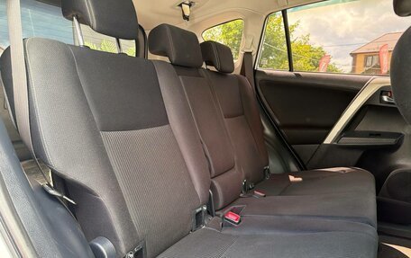 Toyota RAV4, 2015 год, 1 599 000 рублей, 30 фотография