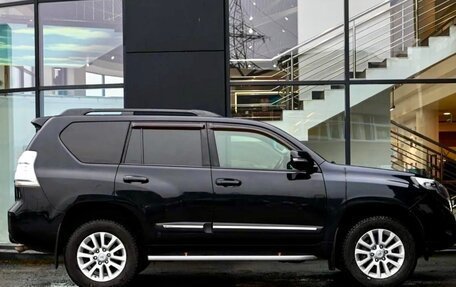 Toyota Land Cruiser Prado 150 рестайлинг 2, 2016 год, 3 499 999 рублей, 5 фотография